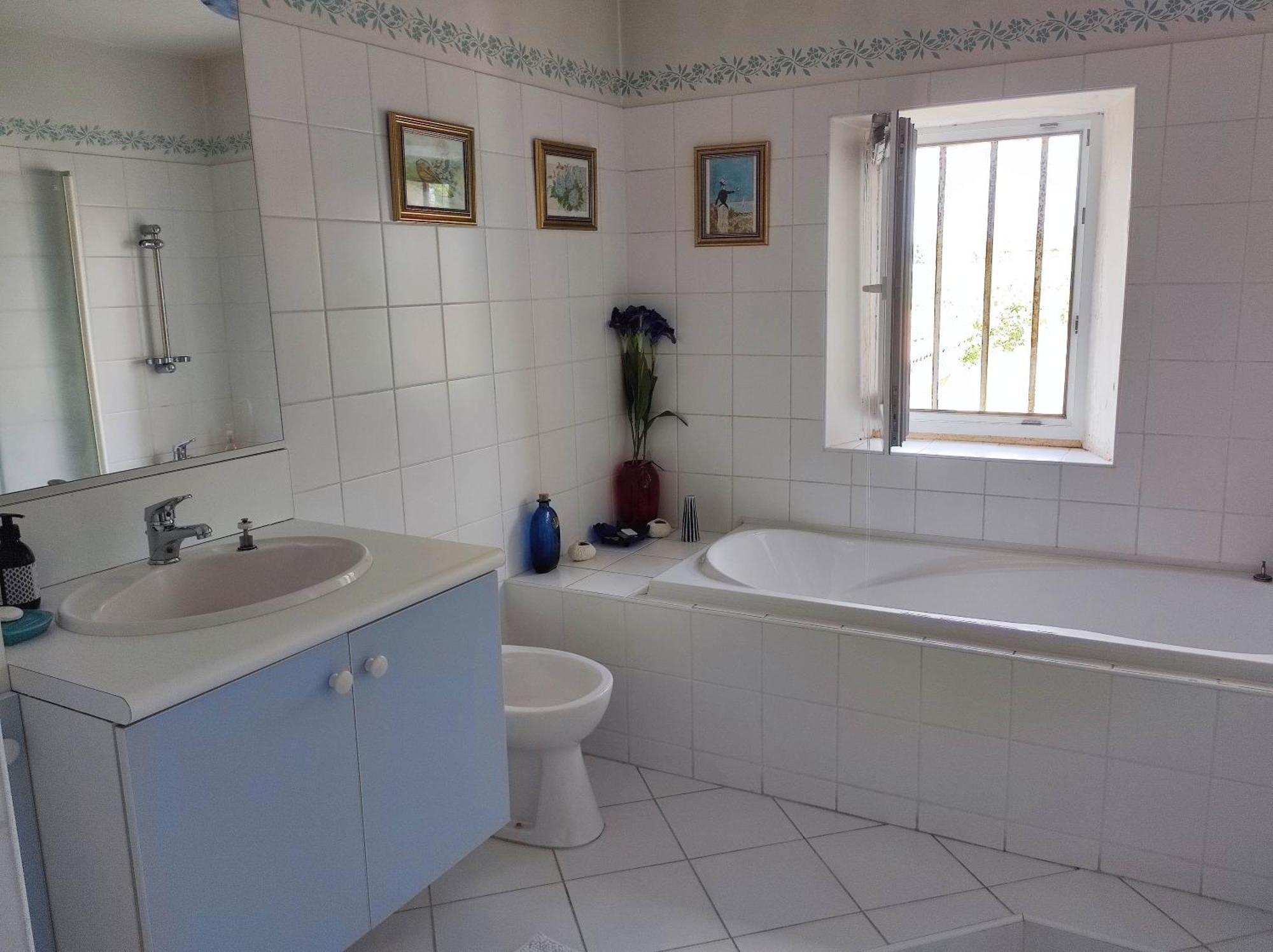 Chambre 3 Personnes Avec Salle De Bain Dans Mas Du Luberon Robion en Luberon Ngoại thất bức ảnh